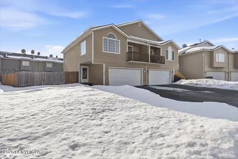 8421 Moorland St, Anchorage, AK 99502