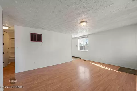 Living - 6006 Debarr Rd, Anchorage, AK 99504 photo 2 of 5