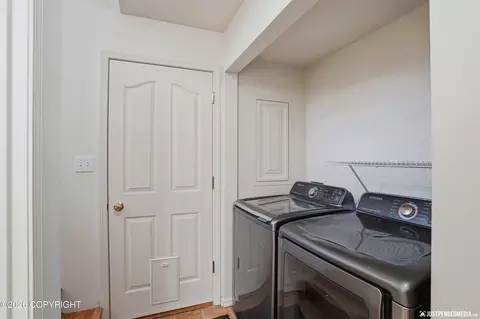 20451 Granite Park Cir, Eagle River, AK 99577 photo 25