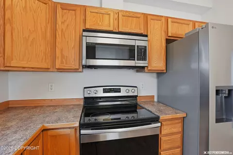 20451 Granite Park Cir, Eagle River, AK 99577 photo 10