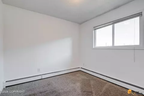 Bedroom - 4004 E 8th Ave, Anchorage, AK 99508 photo 4 of 7