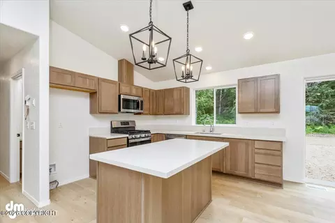 Kitchen - 7651 E Obsidian, Wasilla, AK 99654 photo 1 of 6