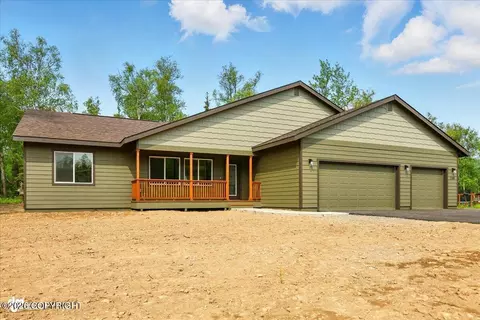 7805 E Star Garnet Cir, Wasilla, AK 99654