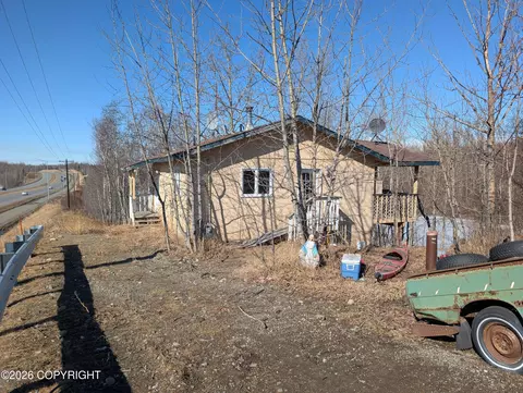 10201 E Max Dr, Palmer, AK 99645