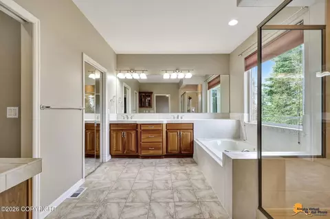 Bath - 17201 Yellowstone Dr, Eagle River, AK 99577 photo 2 of 7