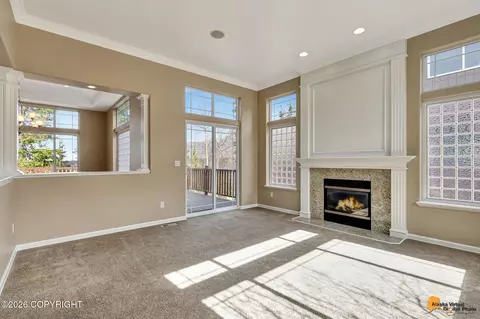 Living - 17201 Yellowstone Dr, Eagle River, AK 99577 photo 5 of 12
