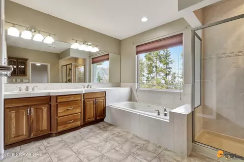 Bath - 17201 Yellowstone Dr, Eagle River, AK 99577 photo 3 of 7