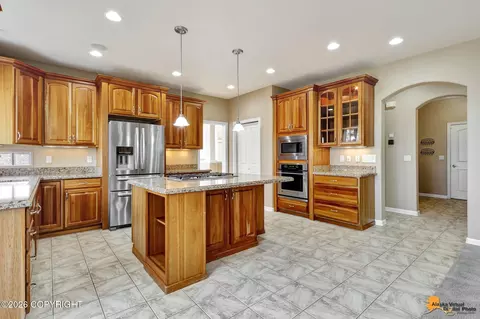 Kitchen - 17201 Yellowstone Dr, Eagle River, AK 99577 photo 2 of 6