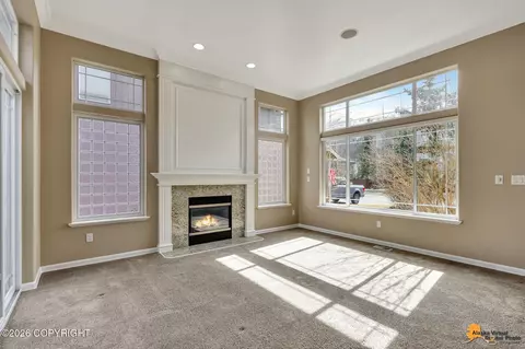 Living - 17201 Yellowstone Dr, Eagle River, AK 99577 photo 4 of 12