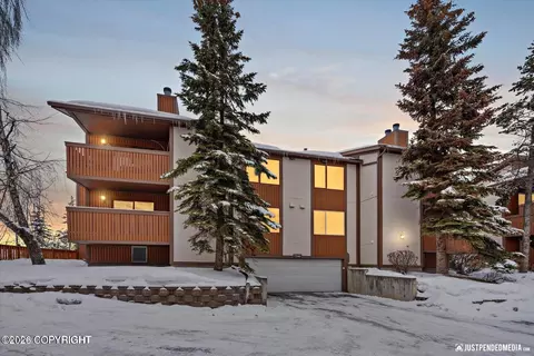 7240 Huntsmen Cir # 4-A, Anchorage, AK 99518