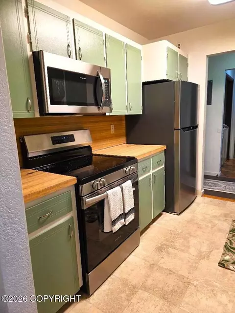 4333 San Ernesto Ave # W305, Anchorage, AK 99508
