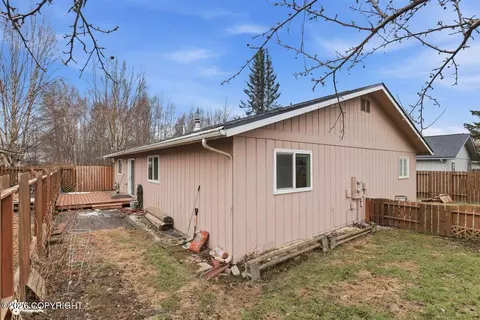 Exterior - 3463 E 20th Ave # 34, Anchorage, AK 99508 photo 4 of 5