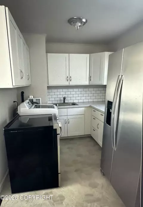 511 Carolyn St, Kodiak, AK 99615