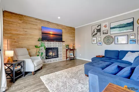9818 E Chichagof Loop, Eagle River, AK 99577