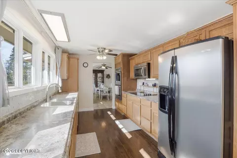 Kitchen - 19944 Third St, Eagle River, AK 99577 photo 4 of 5