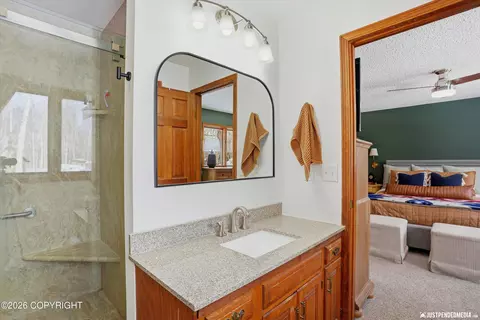 Bath - 24407 Thunderbird Dr, Chugiak, AK 99567 photo 2 of 4
