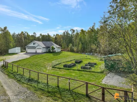 Exterior - 19626 Crabtree St, Chugiak, AK 99567 photo 2 of 6