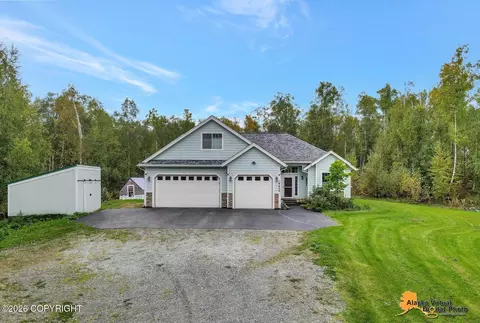 19626 Crabtree St, Chugiak, AK 99567
