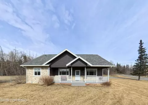 2010 N Broadway Dr, Palmer, AK 99645