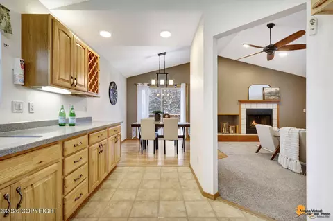 Entry Way - 7471 Clairborne Cir, Anchorage, AK 99502 photo 2 of 4