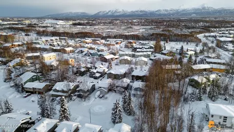 View/Area - 7471 Clairborne Cir, Anchorage, AK 99502 photo 6 of 12