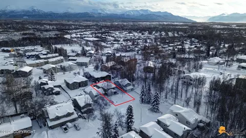 View/Area - 7471 Clairborne Cir, Anchorage, AK 99502 photo 7 of 12