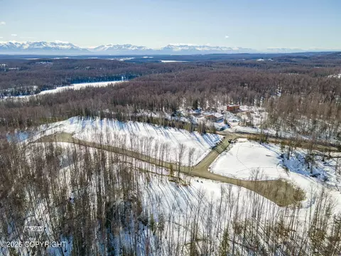 20224 W Kvichak Cir, Big Lake, AK 99652
