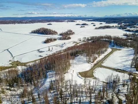 20297 W Kvichak Cir, Big Lake, AK 99652