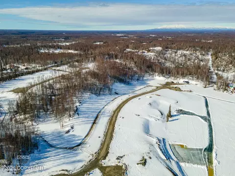 5614 S Corkey Blvd, Big Lake, AK 99652