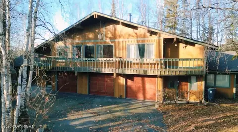 4038 Vance Dr, Anchorage, AK 99508