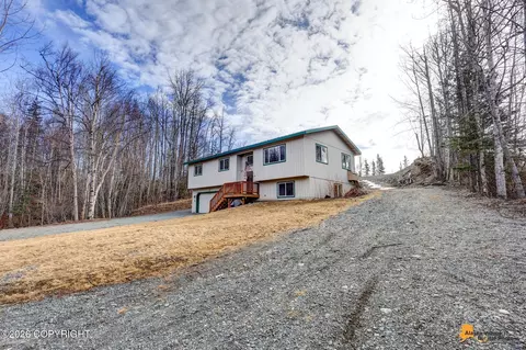 7500 Eden Cir, Wasilla, AK 99654