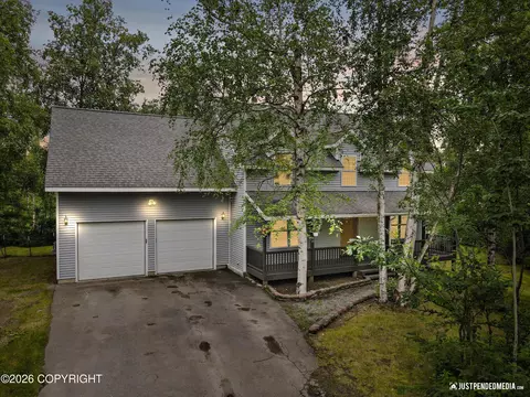 991 N Jack Nicklaus Dr, Wasilla, AK 99654