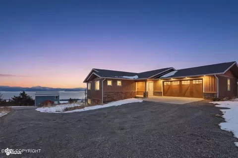 360 Paintbrush St, Homer, AK 99603