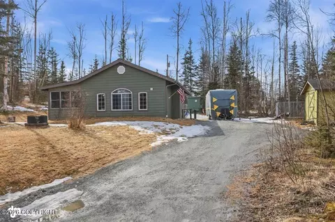 5590 W Trinity Ave, Wasilla, AK 99623