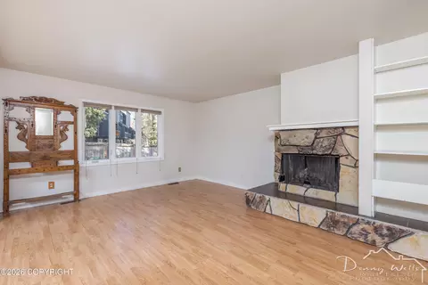 Living - 3801 Hampton Dr, Anchorage, AK 99504 photo 2 of 3