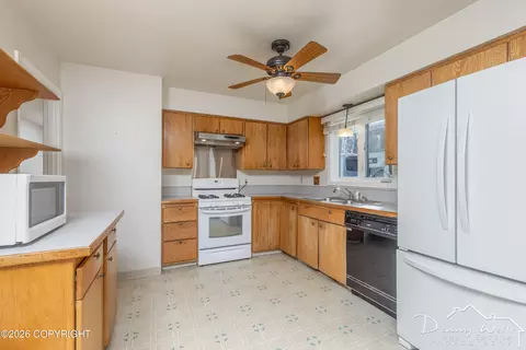 Kitchen - 3801 Hampton Dr, Anchorage, AK 99504 photo 2 of 2
