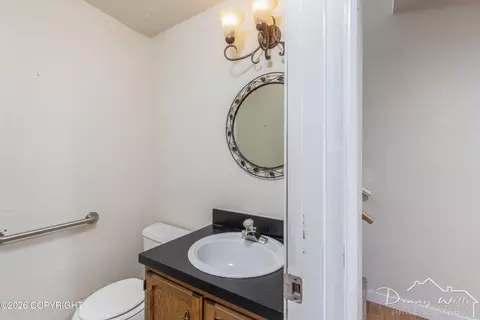 Bath - 3801 Hampton Dr, Anchorage, AK 99504 photo 4 of 4