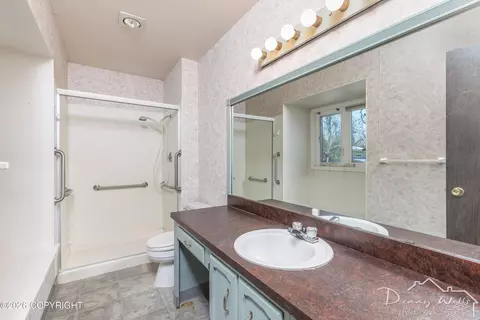 Bath - 3801 Hampton Dr, Anchorage, AK 99504 photo 1 of 4