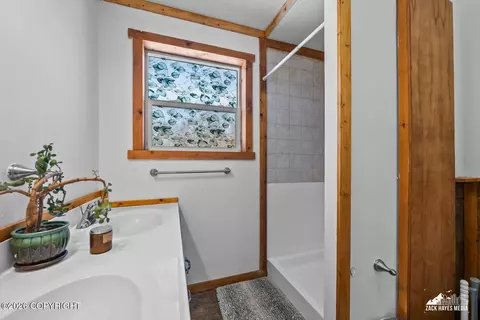 Bath - 14357 N Stormybrook Cir, Willow, AK 99688 photo 3 of 3