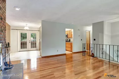 Living - 3003 Kerry Cir, Anchorage, AK 99504 photo 1 of 5