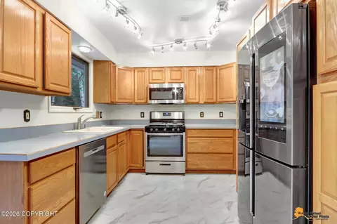 Kitchen - 3003 Kerry Cir, Anchorage, AK 99504 photo 4 of 4