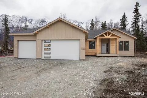15188 E Alpine Cir, Palmer, AK 99645