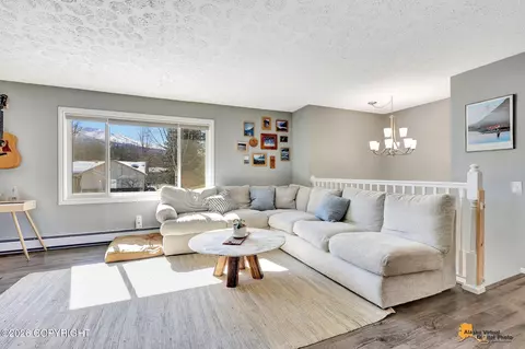 Living - 17105 Vanover Cir, Eagle River, AK 99577 photo 4 of 4