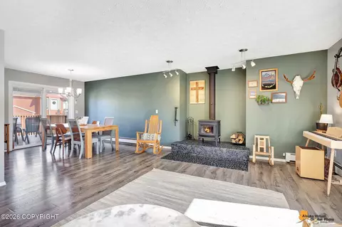 Living - 17105 Vanover Cir, Eagle River, AK 99577 photo 3 of 4