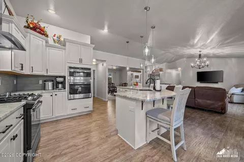 Kitchen - 8348 E Fork Cir, Wasilla, AK 99654 photo 5 of 12