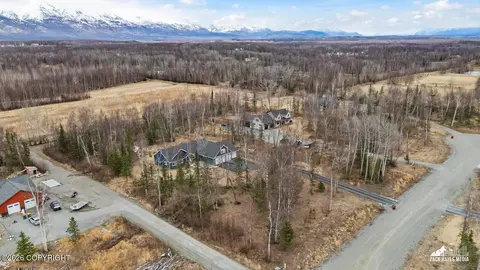 View/Area - 8348 E Fork Cir, Wasilla, AK 99654 photo 13 of 17