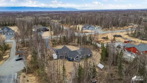 View/Area - 8348 E Fork Cir, Wasilla, AK 99654 photo 7 of 17