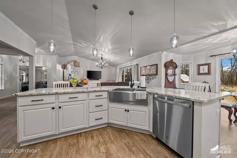 Kitchen - 8348 E Fork Cir, Wasilla, AK 99654 photo 7 of 12