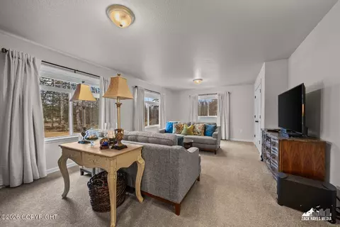 Living - 8348 E Fork Cir, Wasilla, AK 99654 photo 5 of 6