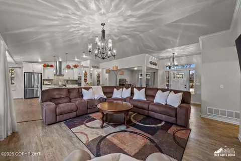 Living - 8348 E Fork Cir, Wasilla, AK 99654 photo 4 of 6